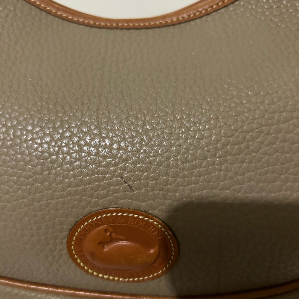 Vintage Dooney & Bourke Crescent Hobo Taupe and Brown Shoulder Bag - Picture 7 of 8
